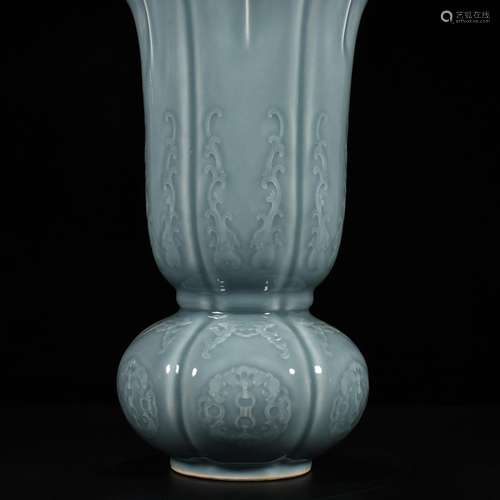 Powder blue glaze carving flower grain flower vase with 34 *...