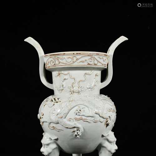 Egg white glaze paste plastic WenXiangLu dragon41 * 30 cm