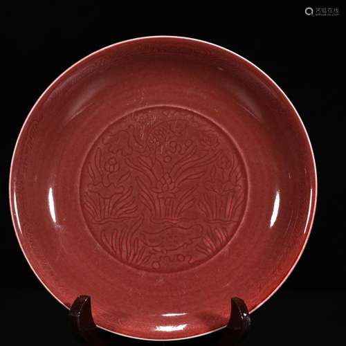 The red glaze carved fish algae trayCollection of specificat...