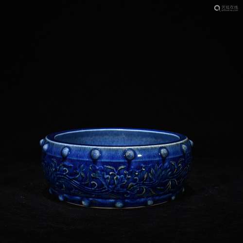 With blue glaze carving a bunch of lotus grain drum washing ...