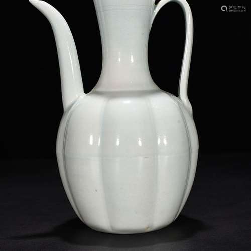 Left without shadow blue glazed stare blankly ewer 24 x 15 c...