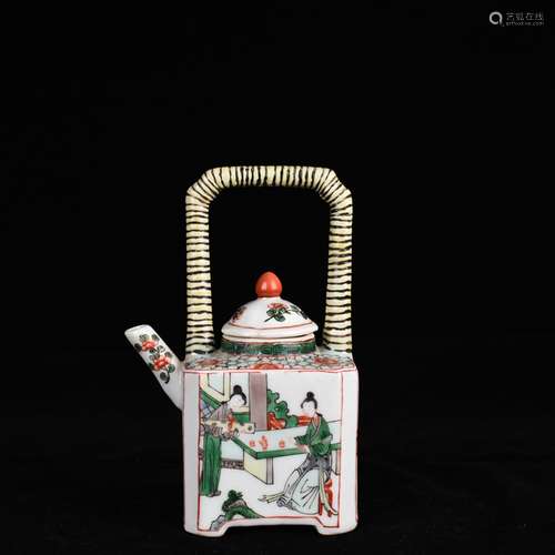 Colorful traditionalgrain girder pot of antique vases, antiq...