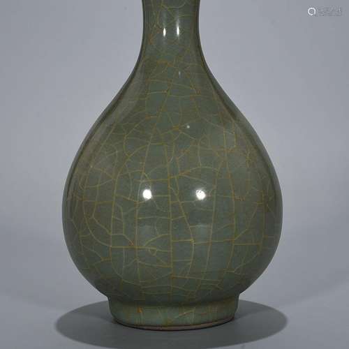 Longquan kiln okho spring bottle of 13 x 10 cm