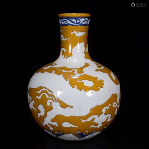 In yellow glaze leave white dragon grain celestial 27 * 20 m