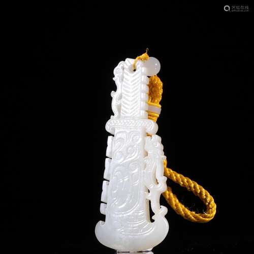 Hetian jade palace has a dragon pendantSpecification: high 1...