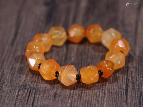 eight arrises agate string.Specification: 1.36 * 1.42 cmThe ...