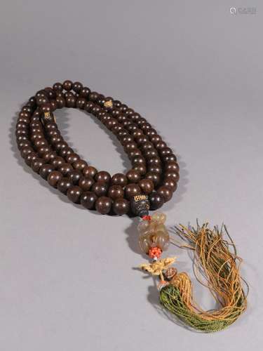 Chen xiang 108 beads.Specification: bead diameter 1.6 cm wei...