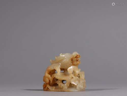 Hetian jade dragon grain roof.Specification: high 4.4 cm wid...