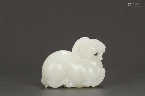 - old hetian jade "sheep" furnishing articlesSpeci...