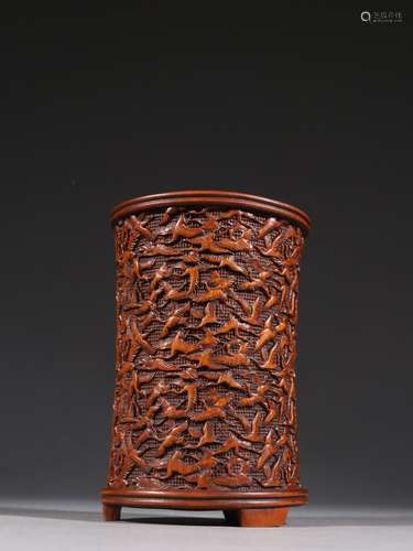 Boxwood figure birds brush pot.Specification: 12.7 cm high 8...