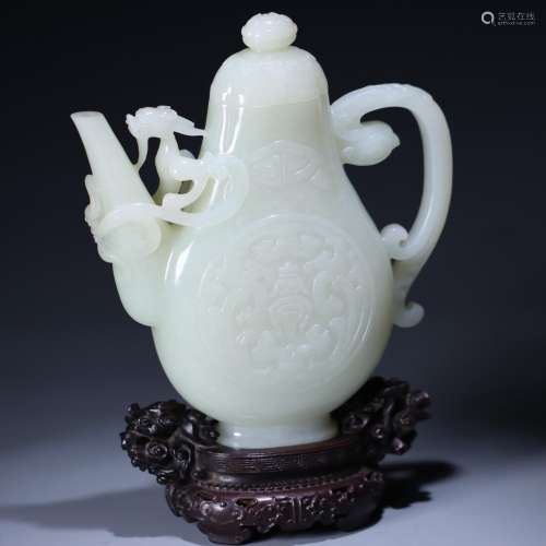 And hetian jade in extremely good fortune ewer.Size: total 2...