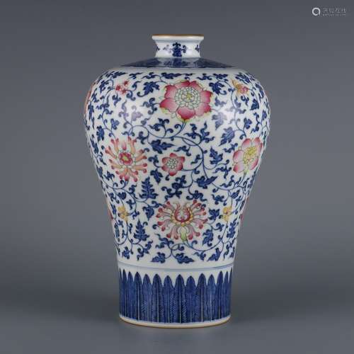 Blue and white and pastel lotus flower plum bottle.Size: hei...