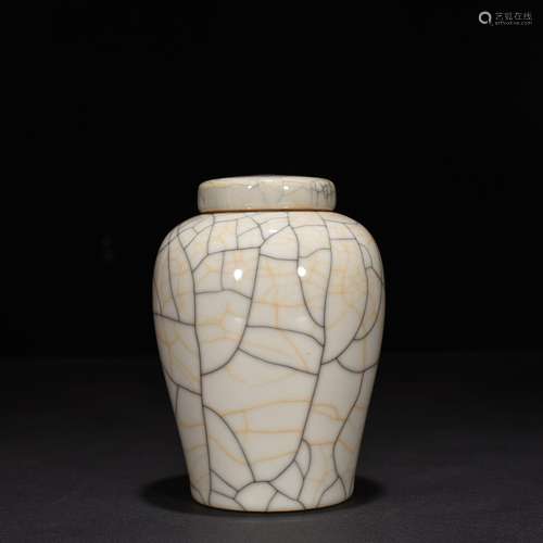 Chenghua elder brother kiln cover pot dates 13 * 9 cm