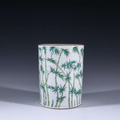 Green glaze corrugated lines brush potSpecification: 12.8 cm...
