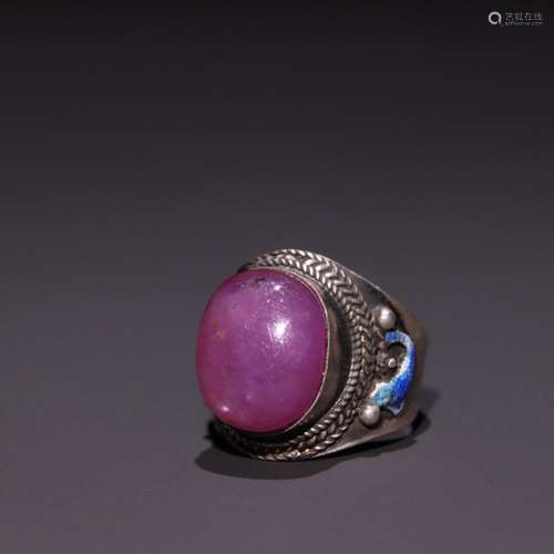 Sterling silver embedded ruby ringSpecification: diameter is...