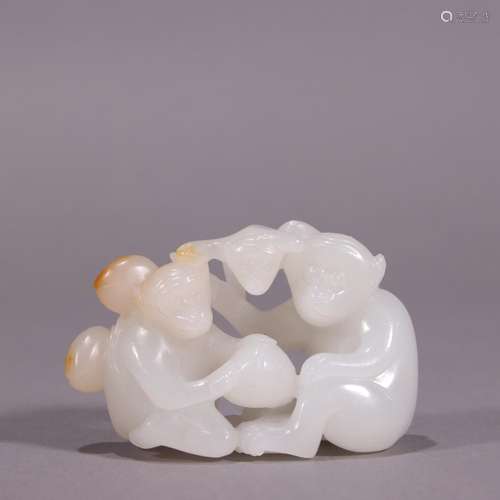 Hetian jade spirit monkey life of carvingsSpecification: hig...