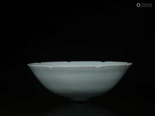 .Your kiln kwai bowlSize: 7.1 cm high, 19.5 cm diameter, bot...