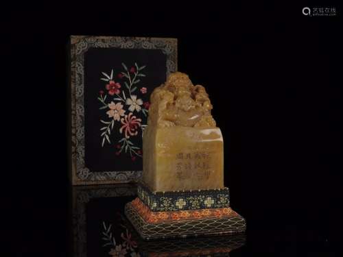 :· field Huang Longwen printSize: 6.3 cm wide 11 cm high wei...