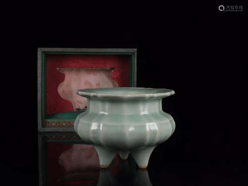 : longquan incense burnerSize: 11.9 cm in diameter 9.1 cm hi...