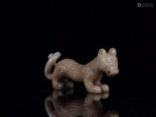 : ancient jade tiger furnishing articlesSize: 8.5 cm wide an...