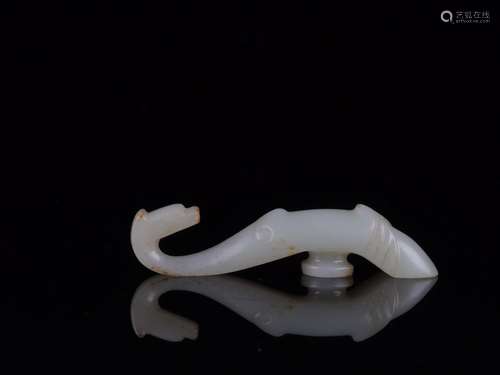 : hetian jade dragon hookSize: 8.2 cm wide and 1.3 cm long w...