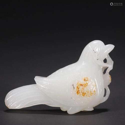 A Top and Rare Hetian Jade Bird Ornament