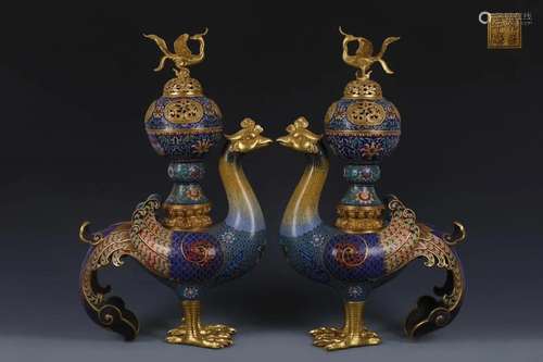 A Pair of Gilt-bronze Cloisonne Enamel Beast Bird Ornaments