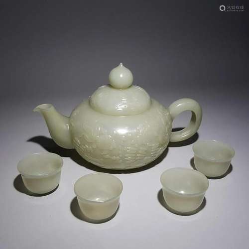 A Set of Hetian Jade Teapot and Cups