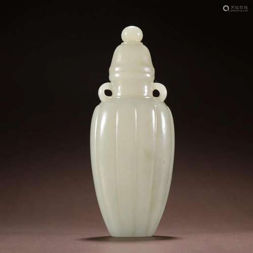 A Top Hetian Jade Vase