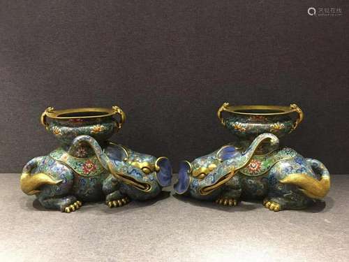 A Pair of Gilt-bronze Cloisonne Enamel Elephant Censer Ornam...