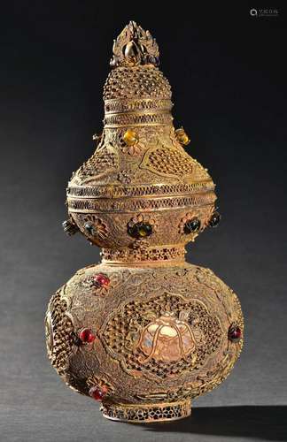 A Rare Gilt-Silver Inlaid Gems Gourd Ornament