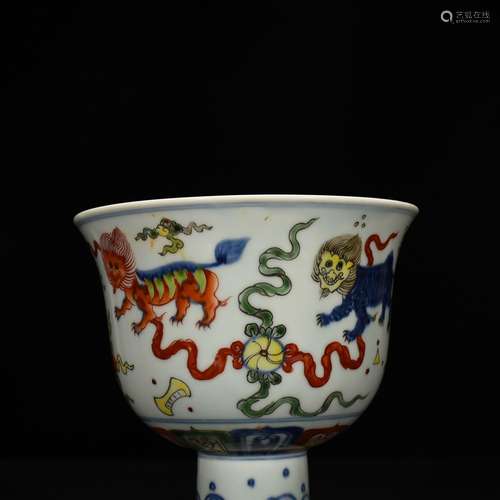 Blue and white color lion roll silk footed bowl 20 * 17 cm