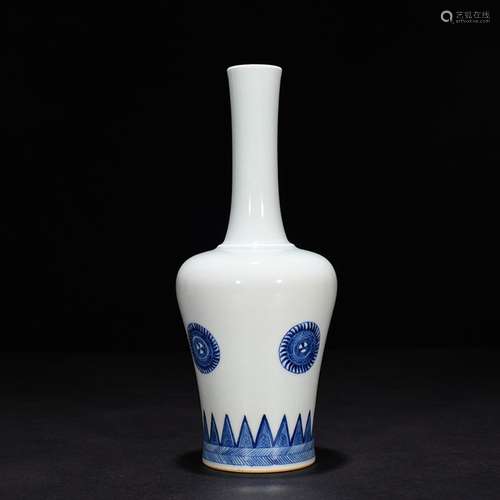 Blue and white pattern bell jar 25 x 8 cm