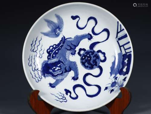 Blue and white lion roll silk tray.Size: 6.5 cm high and 28 ...