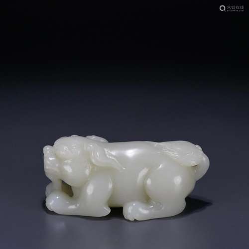 : hetian jade lion carvingsLength: 8.8 cm. Width: 4.4 cm. Hi...