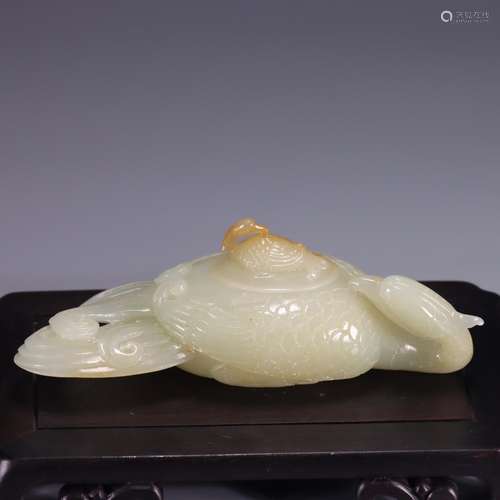 Bird: hetian jade swan water chengSize: 16 cm long, 6 cm wid...