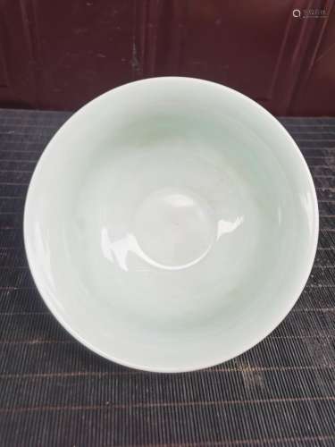 , high-relief dragon bowl