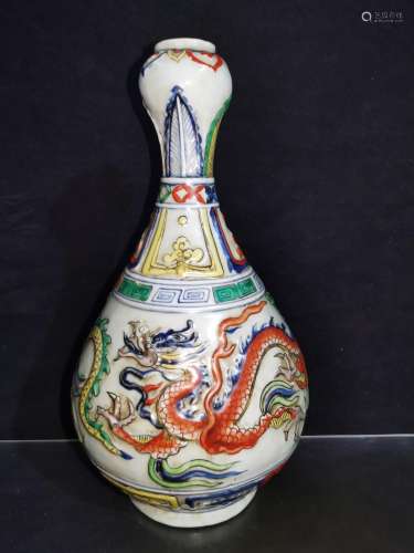 Five dragon bottle of a pair of garlic, high-relief hand-pai...