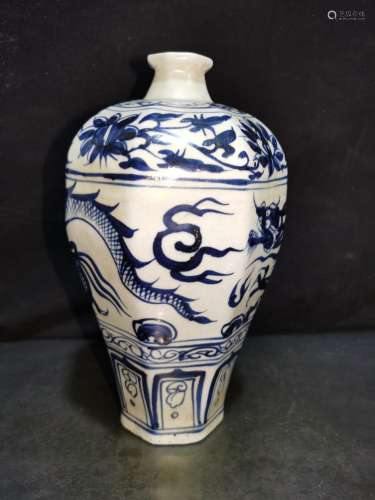 d painted porcelain having eight Fang Mei bottle