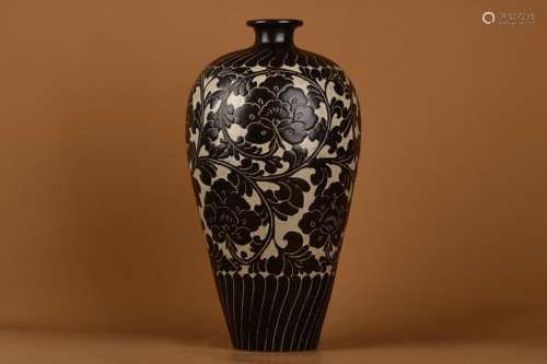 , magnetic state kiln carved plum bottleSize: 38 cm abdomina...