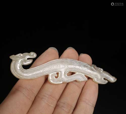 And Tian S dragon-shaped peja, jade oil moisten, carved the ...