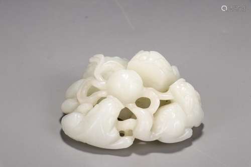 : hetian jade lion play ball furnishing articlesLong 7 cm wi...