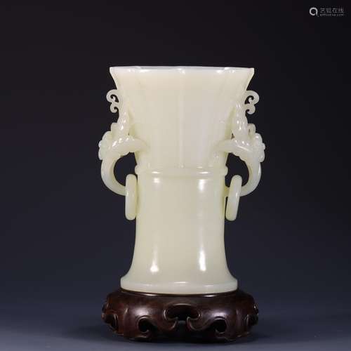 Hetian lorraine vase with it14.7 cm high, and the mouth ear ...