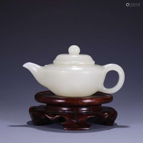 Hetian okho a, size: 8.2 cm in diameter, 6.2 cm high and wei...