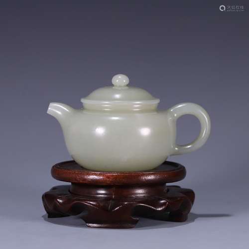 Hetian jade teapot, size: 12 * * * * 8.2 7.0 cm, 212.2 g!