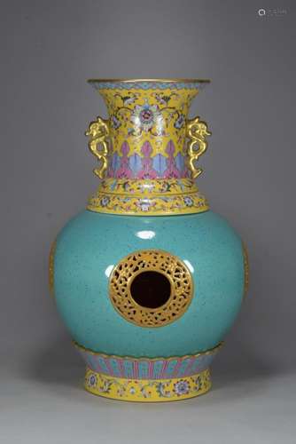 Four window carving colored enamel gold hoard of glaze in wh...