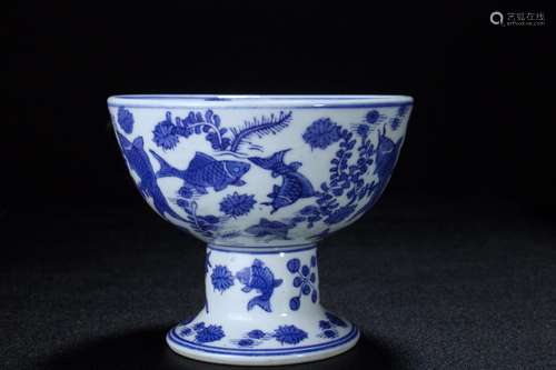 Blue and white fish, grass grain footed cupSpecification: di...