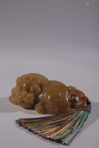 "Pearl" shou stone lying lion to piecesSize: 8.5 c...