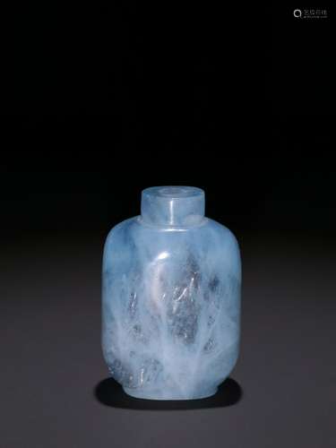 Sea blue snuff bottles.Specification: high 5.8 cm width 4 cm...