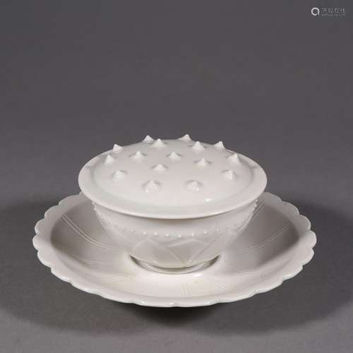 White porcelain a fullness.Specification: high total 7 cm di...